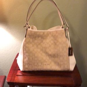 Coach purse in good condition